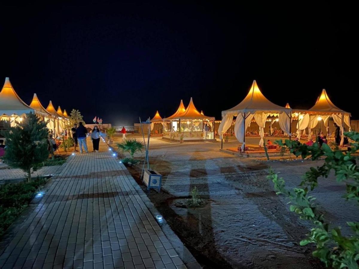 Villa Al Sultana Luxury Camp à Wadi Rum Extérieur photo