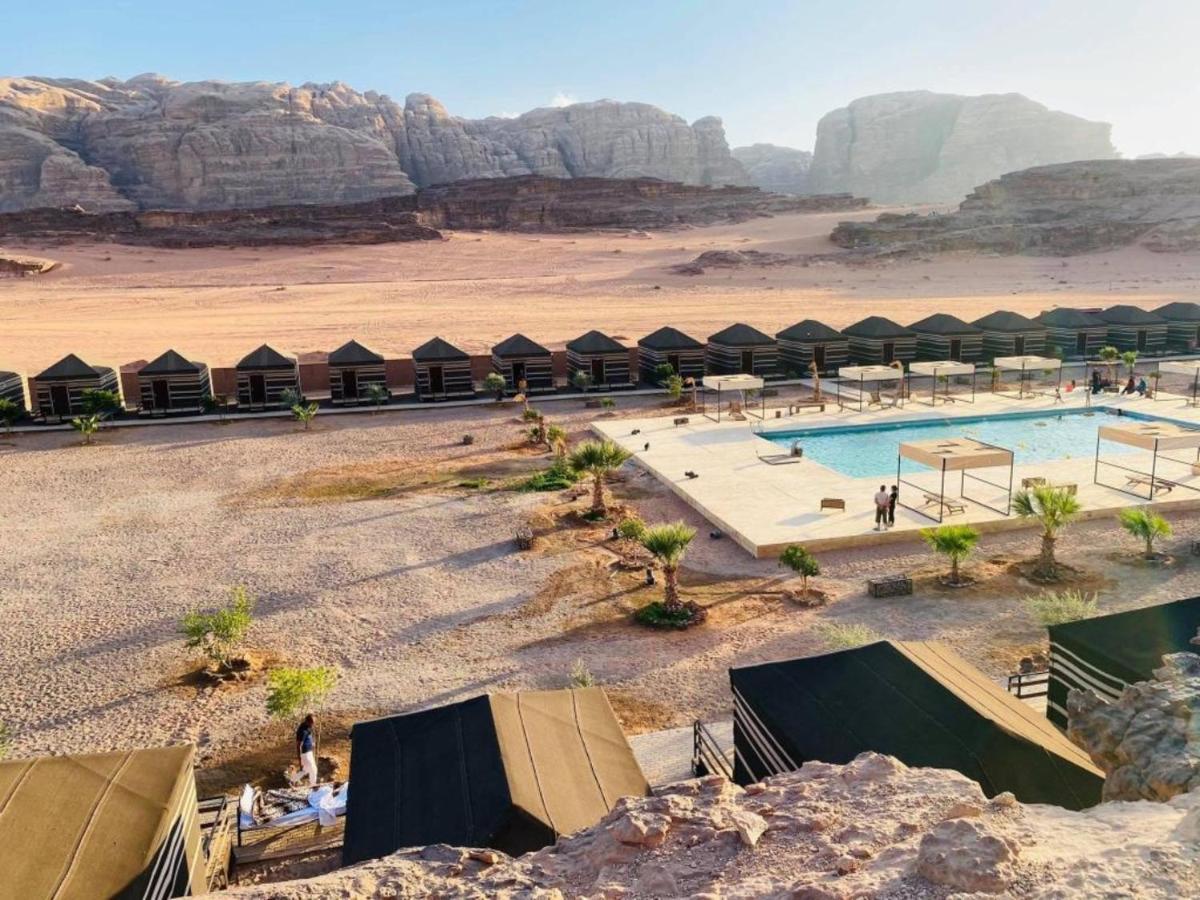 Villa Al Sultana Luxury Camp à Wadi Rum Extérieur photo