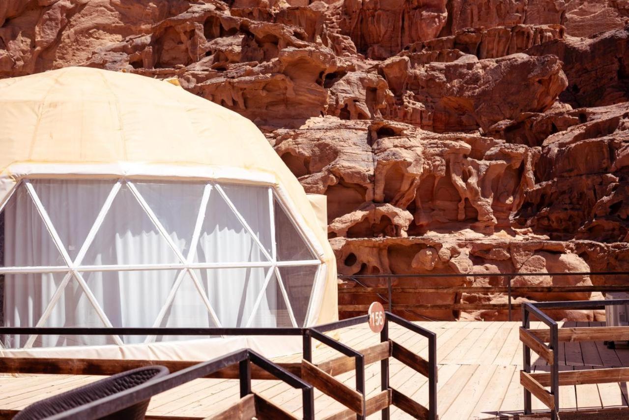 Villa Al Sultana Luxury Camp à Wadi Rum Extérieur photo