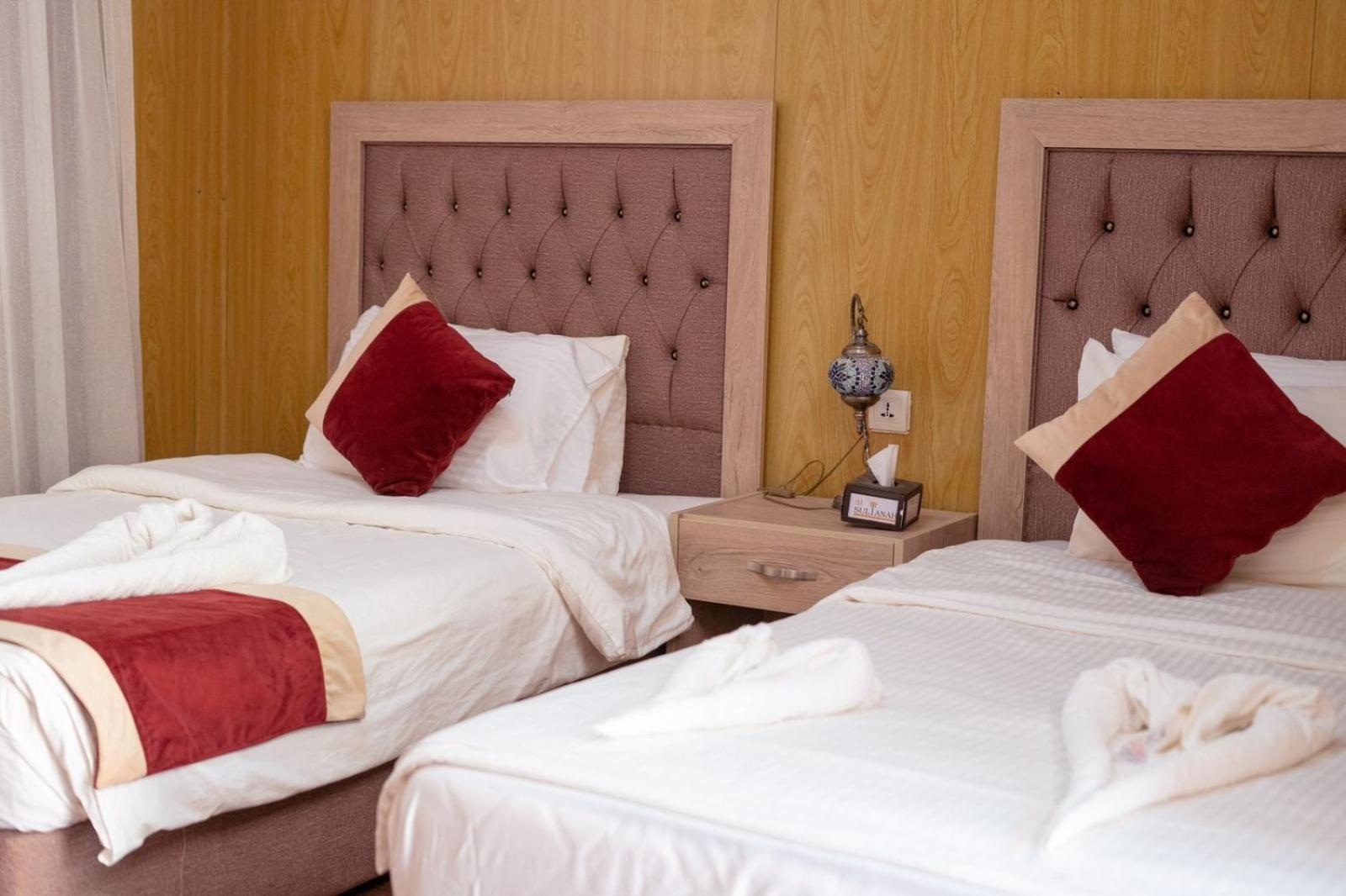 Villa Al Sultana Luxury Camp à Wadi Rum Extérieur photo